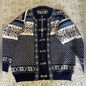 Nordstrikk wool sweater